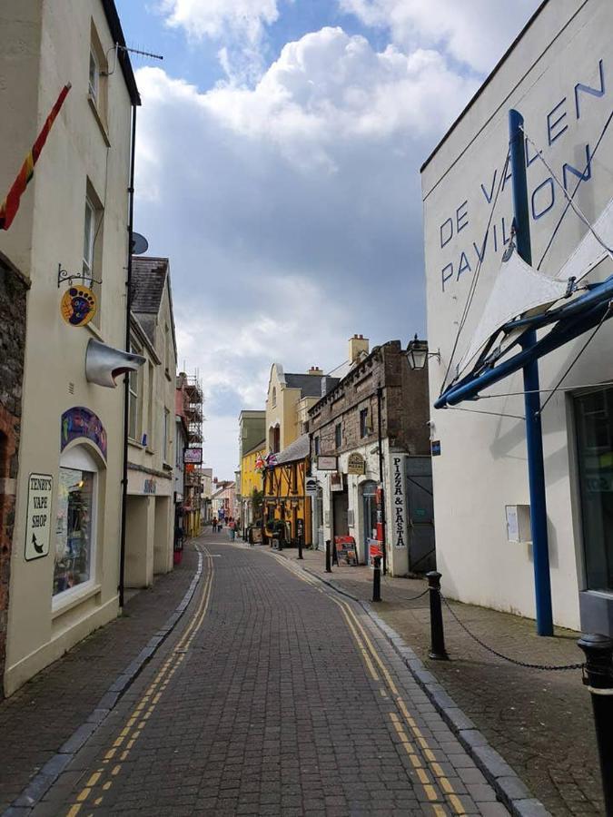 Stylish Flat In Central Tenby & Free Parking 外观 照片